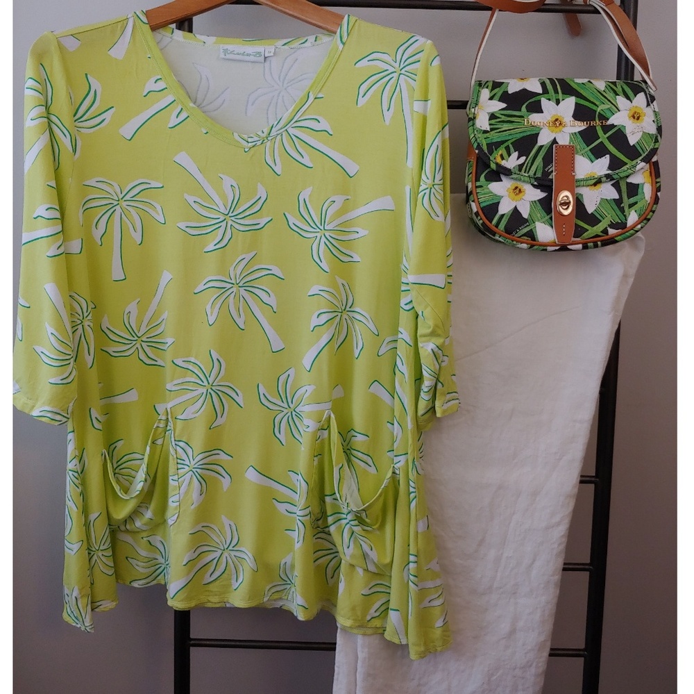 Lulu B palm tree pocket tunic top